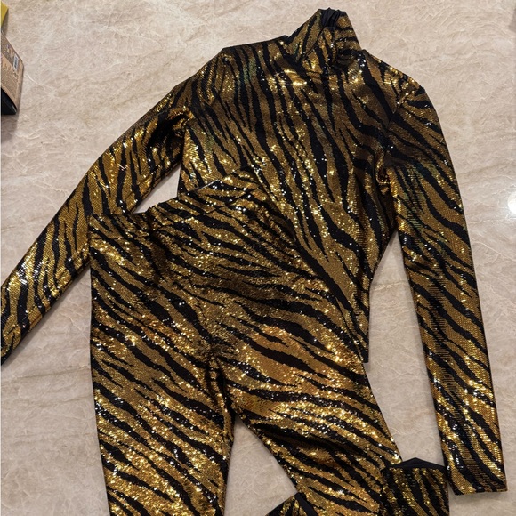 Balenciaga Sequin Zebra Top - Picture 8 of 9